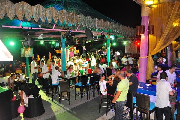 Saturday Night At Edde Sands